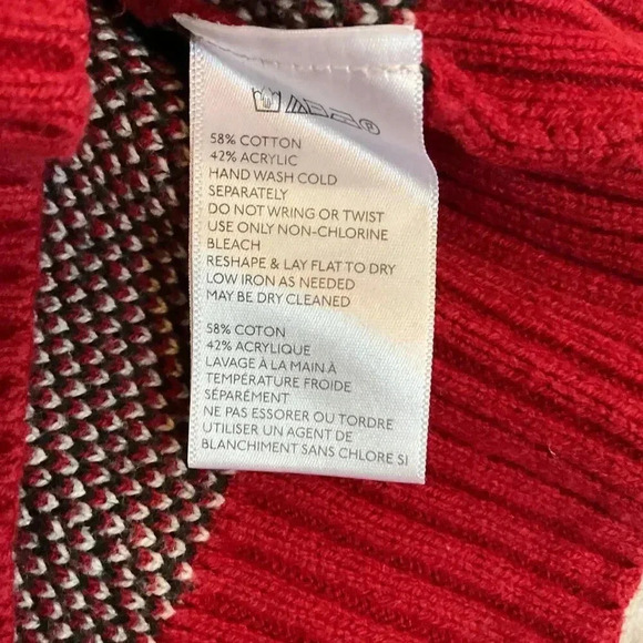 Urban Outfitters‎ Red Oversized Retro Sweater With Dog Patch Size Small - Picture 6 of 7